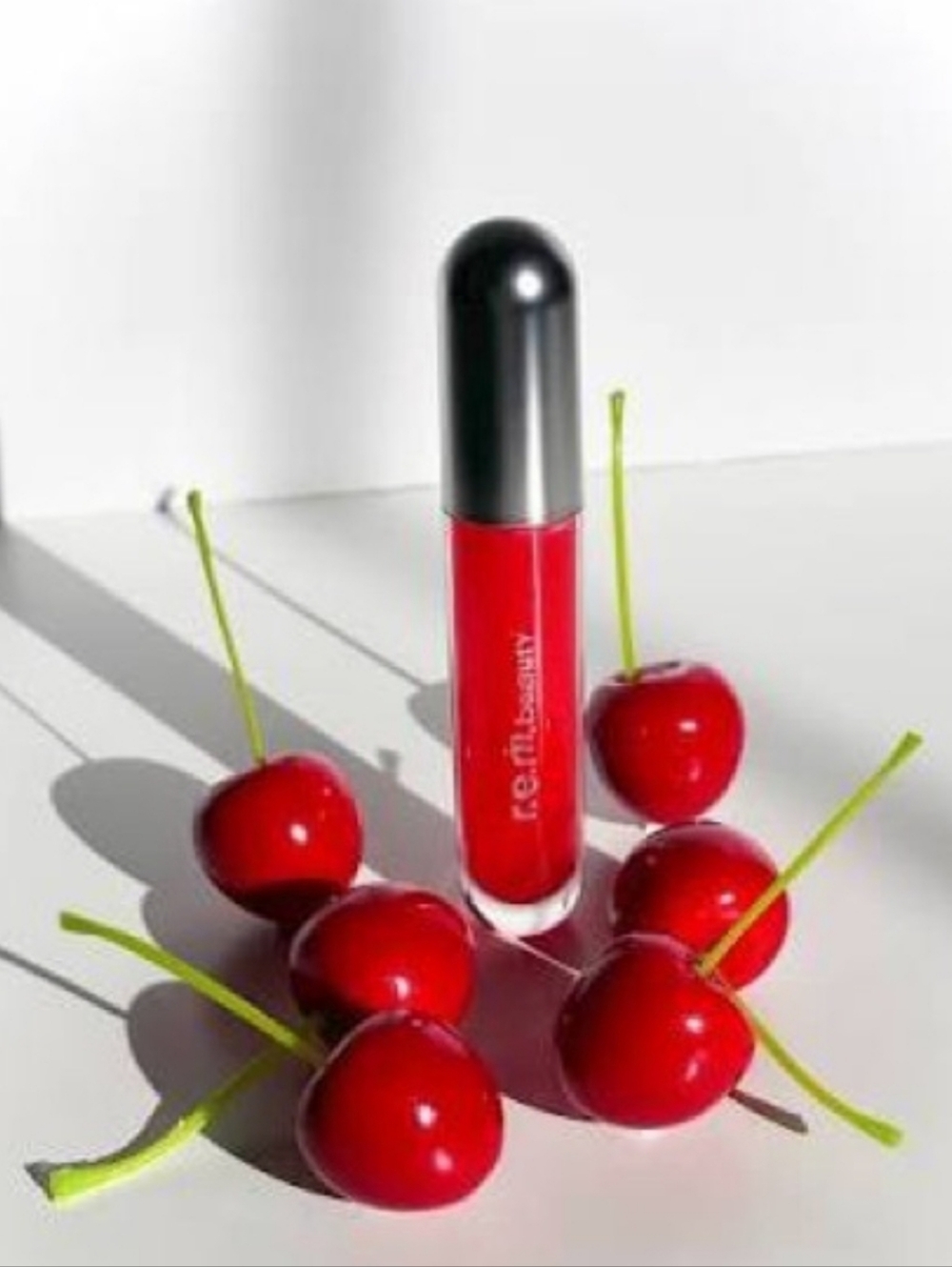 ❇️SHIRLEY R.E.M. Beauty Essential Drip Glossy Balm  NWT